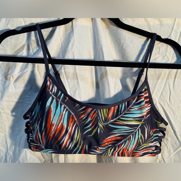 Mossimo Tropical Floral Bralette Bikini Top Size Medium Crisscross Sides - Picture 1 of 4